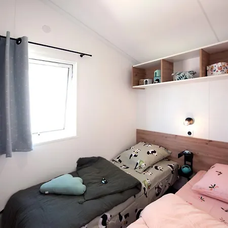 Le Rey Parque de Campismo Louvie Juzon