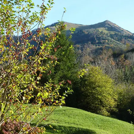 Le Rey Parque de Campismo Louvie Juzon